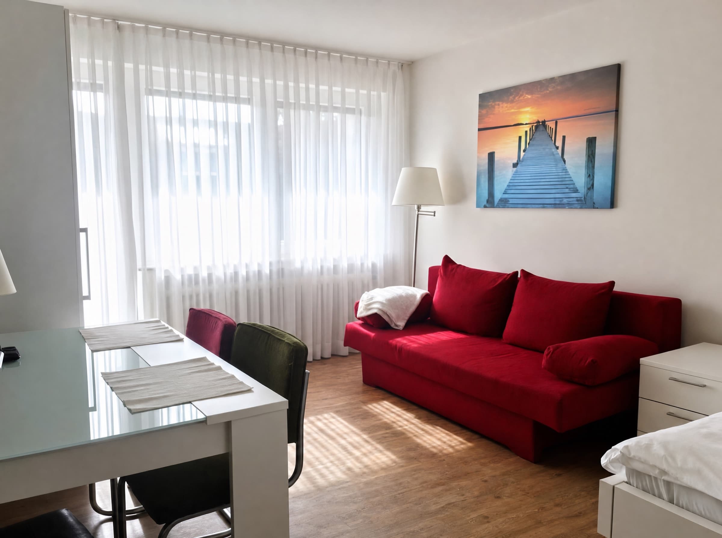 Komplett ausgestattetes Apartment mit Balkon